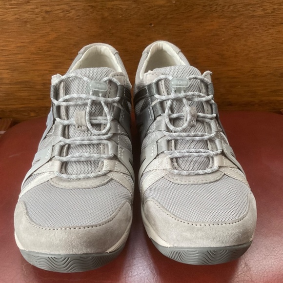 Dansko Henrietta Grey Sneaker Size 38 - Picture 2 of 6